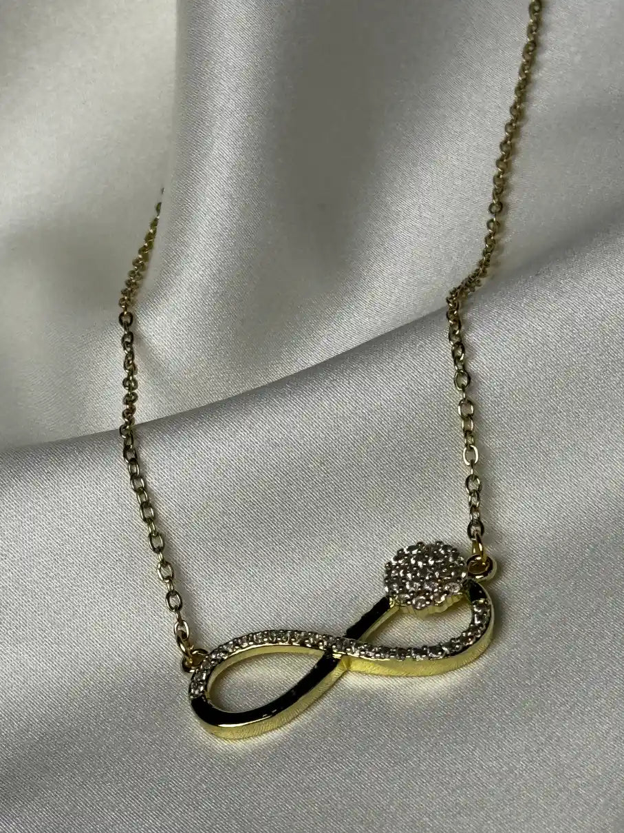 Collier infinity