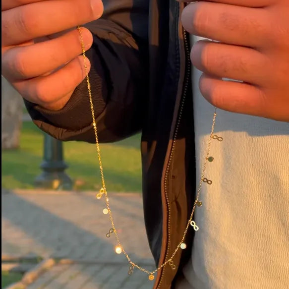 Collier infinity Love