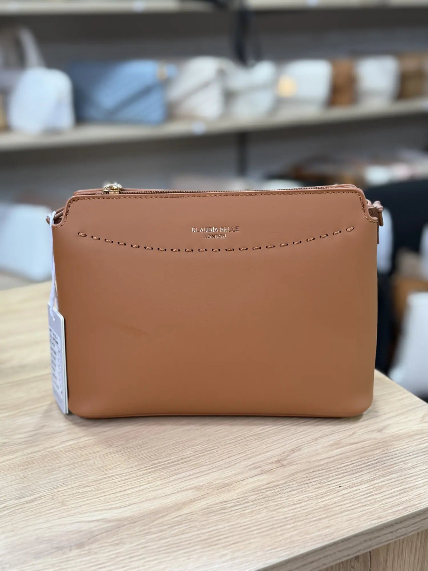 Sac bandoulière à surpiqûres ajourées - Camel