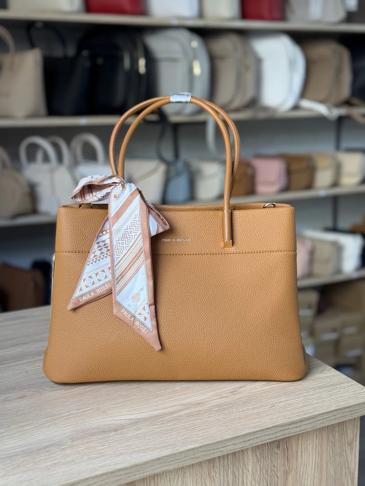 Sac cabas avec foulard imprimé - Camel
