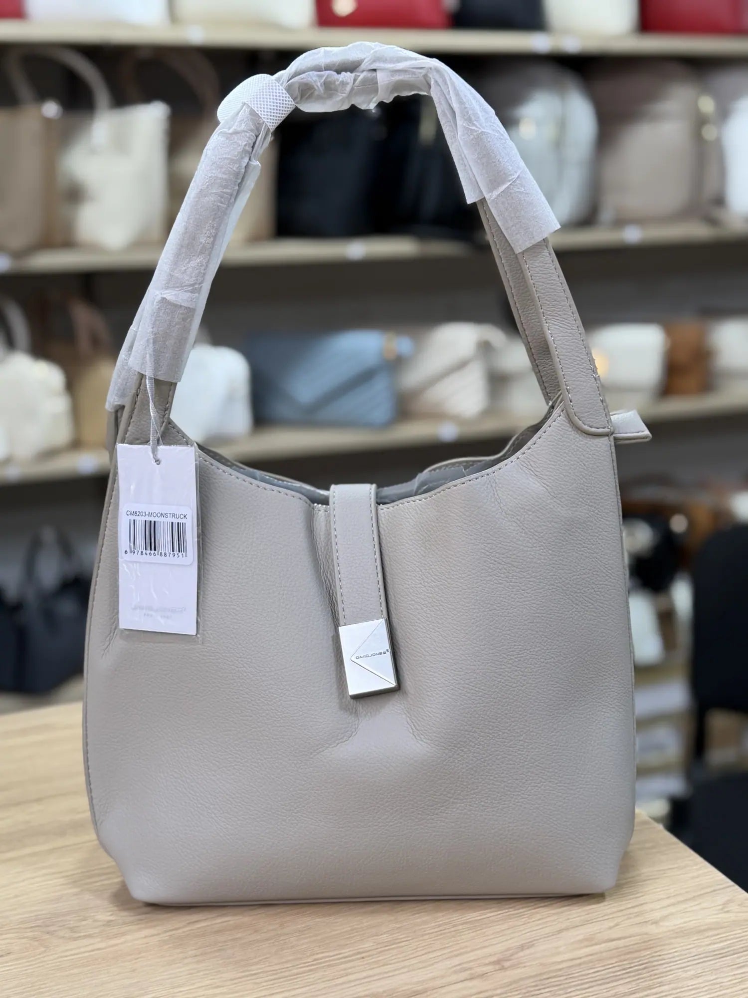 Sac hobo à fermoir métallique - Taupe