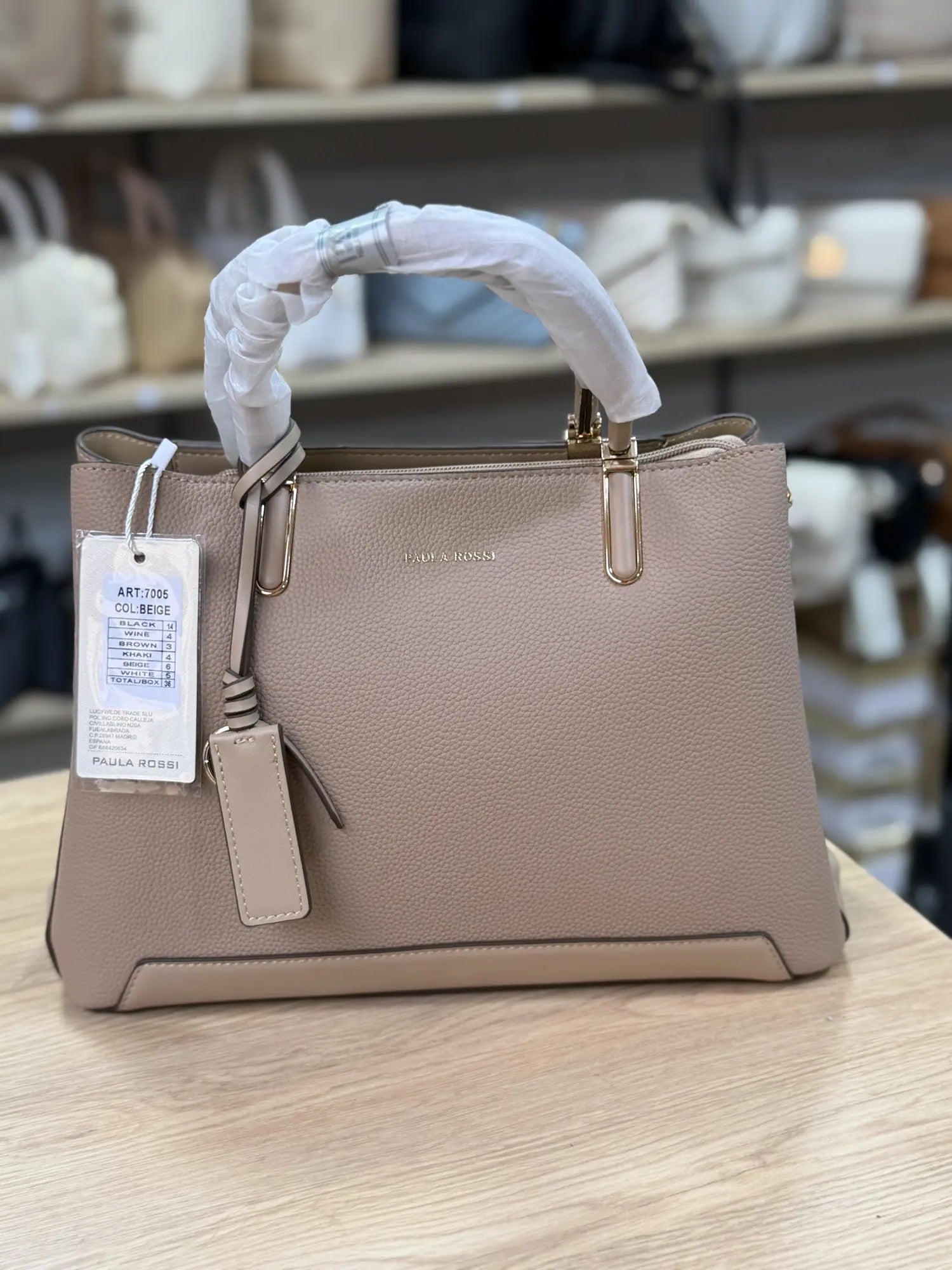 Sac à main structuré avec breloque - Beige